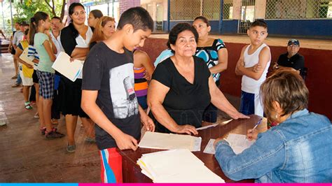 Un millón 425 mil niños y jóvenes ya están matriculados para 2022