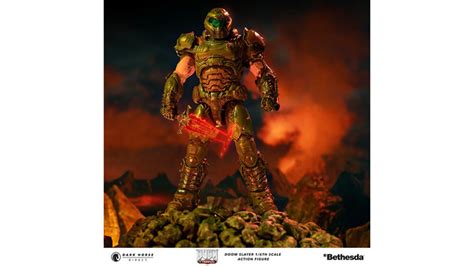 1/6 SCALE DOOM SLAYER ACTION FIGURE - The Pop Insider