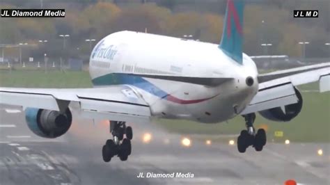 Most Dangerous Airplanes Landings In The World Youtube