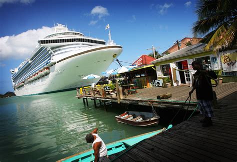 How to Choose a Caribbean Cruise Itinerary