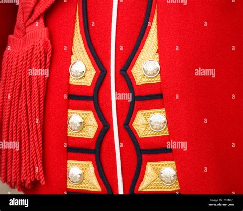 British army uniform red coat hi-res stock photography and images - Alamy