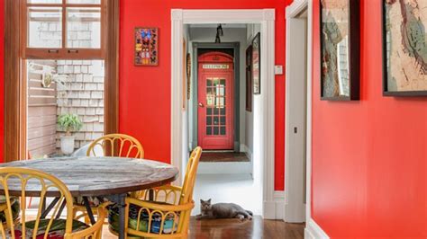 How To Use Bold Paint Colors In Your Home