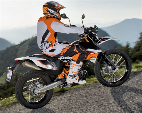 Ktm 690 Enduro R Specs / Review Specs KTM 2017 690 Enduro R - Bikes ...