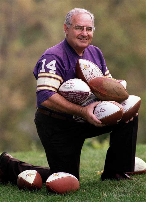 Former Vikings Kicker Fred Cox Dies at 80 | PEOPLE.com