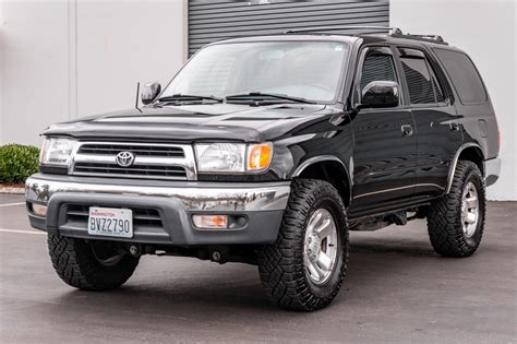 2000 Toyota 4runner Sr5 4wd For Sale On Bat Auctions Sold For 12500