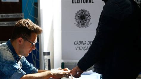 Bolsonaro E Maia Concordam Voto Impresso Em