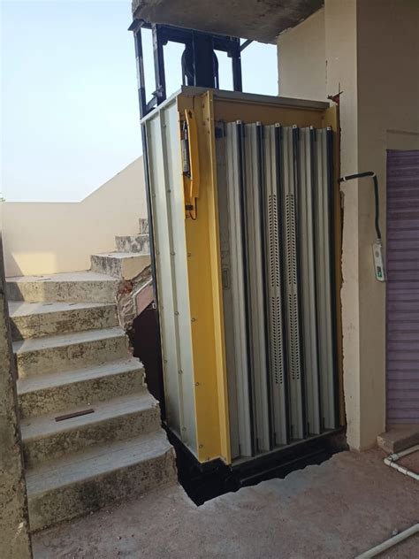 Aaradhya Manual Door Passenger Lift Without Machine Room Maximum