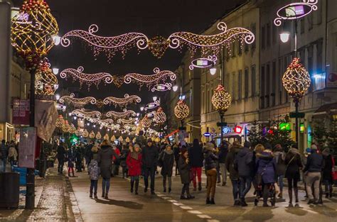 Warszawskie Iluminacje Warszawa Pl