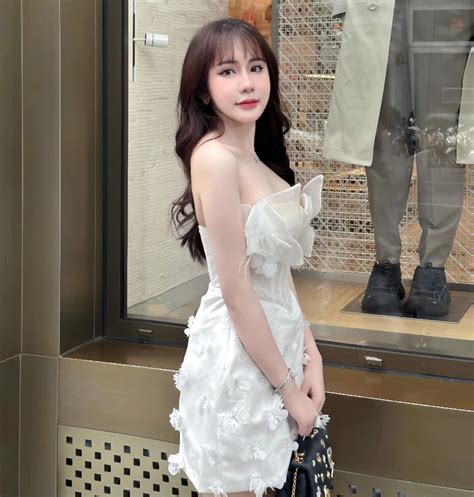 Hot girl bi a sở hữu thân hình nóng bỏng hơn Gấm Kami là KOC nổi tiếng Người đẹp Việt Giải Trí