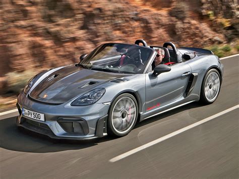 New Porsche 718 Spyder RS Revealed With GT3 Flavoured 368 KW