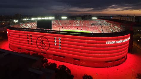 Candlelight Tributo a Queen en el Estadio Ramón Sánchez Pizjuán