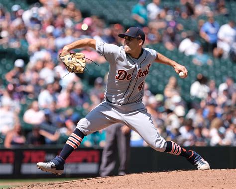 Download Detroit Baseball Pitcher Action Shot Wallpaper