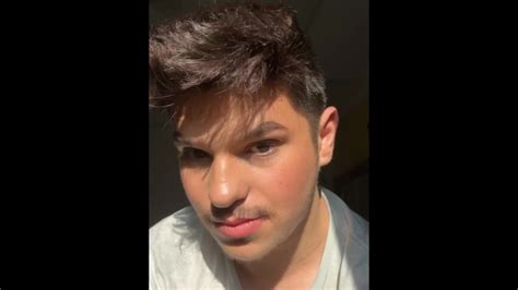 炫耀我的屁股和鸡巴 Pornhub Gay