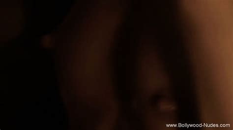 India Honey From Bollywood Shows Us Her Naked Form