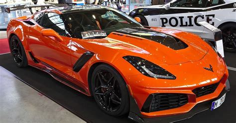 Here S Why We Love The Corvette C7 ZR1 And Its Monstrous Engine