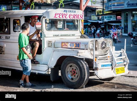 Jeepneys in angeles city luzon hi-res stock photography and images - Alamy