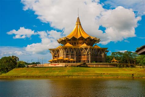 Dewan Undangan Negeri Sarawak Sarawak State Legislative Assembly In