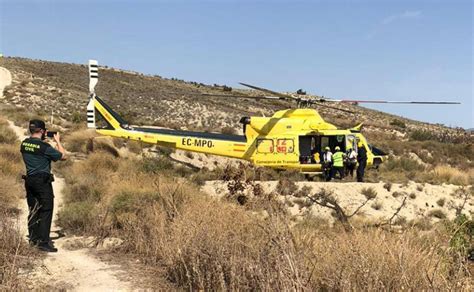 Evacúan por aire a un ciclista herido tras sufrir una caída en Cañada