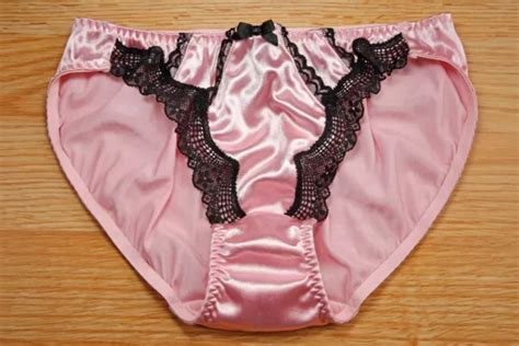 VINTAGE JAPANESE NYLON Shiny Slippery Pretty Cute Glossy Pink Bikini Panty Small