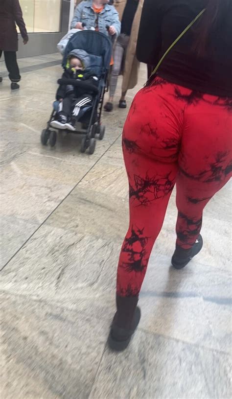 Massive Pawg Ass In Red Leggings Spandex Leggings Yoga Pants Forum