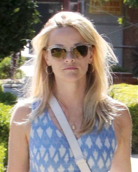 Reese Witherspoon Refueling Her Car, Brentwood, August 2015 • CelebMafia