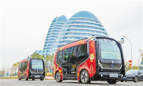 內地多城啟動無人自動駕駛汽車商業化試運營 頭條 香港中通社