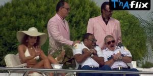 Marisa Petroro Bikini Scene In Reno 911 Miami Porn Videos