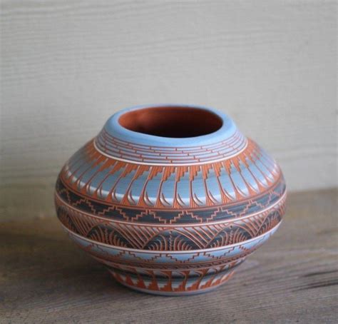 Vintage Sylvia Johnson Navajo Native American Etched Art Pottery Signed