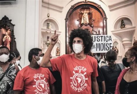 Vereador Que Protestou Contra Racismo Em Igreja Tem Mandato