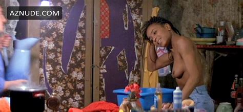 Marche A L Ombre Nude Scenes Aznude