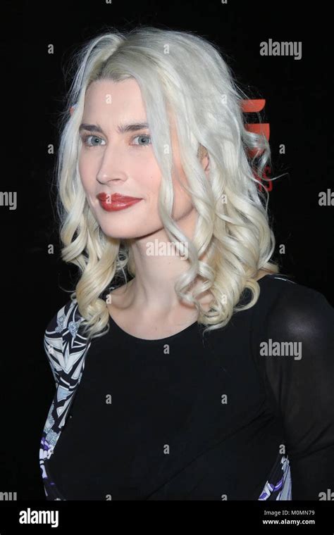 Courtney anne mitchell hi-res stock photography and images - Alamy