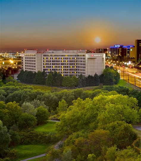 Toronto Airport Marriott Hotel, Toronto ON | Ourbis