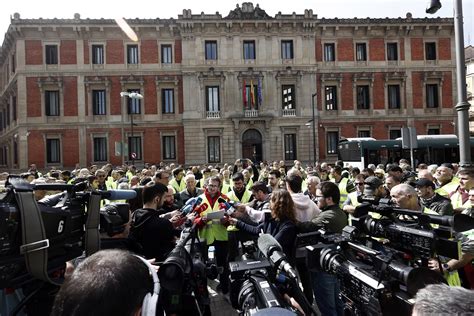 Fotos De La Nueva Jornada De Protestas De Los Agricultores Navarros