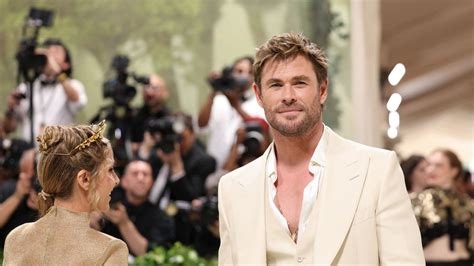 Chris Hemsworth Thor Darsteller Teilt Gegen Marvel Kritiker Aus