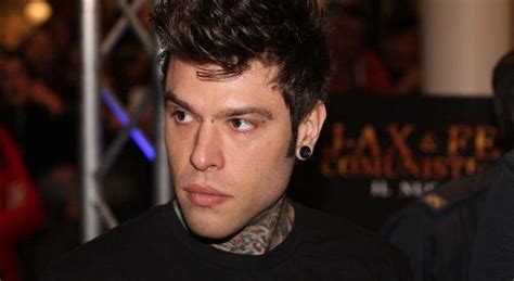 Fedez Sparito Dai Social Roberto Alessi Smentisce L Ipotesi Del Malore