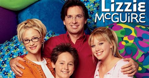 Lizzie McGuire la serie que encantó a jóvenes y adultos al inicio de