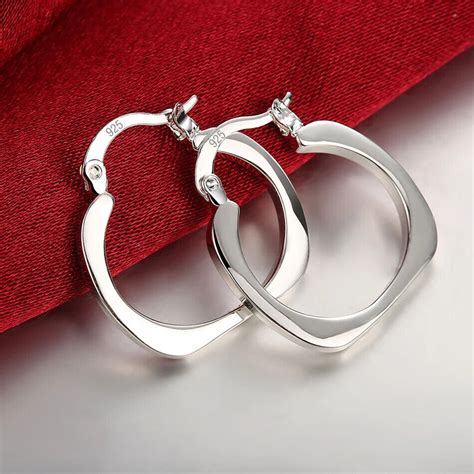 DOTEFFIL 925 Sterling Silver Square Round 20mm Hoop Earring For Woman