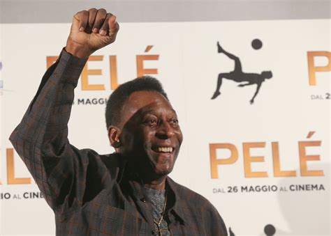 Movies, music and TV helped Pelé to even more stardom