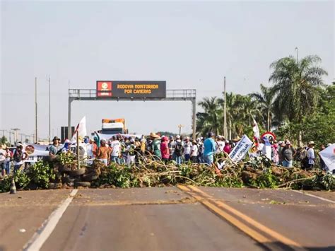 Esperando reunião Incra manifestantes liberam trecho da BR 163