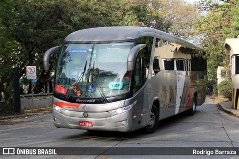 Empresa de Ônibus Pássaro Marron 45203 em São Paulo por Rodrigo Barraza