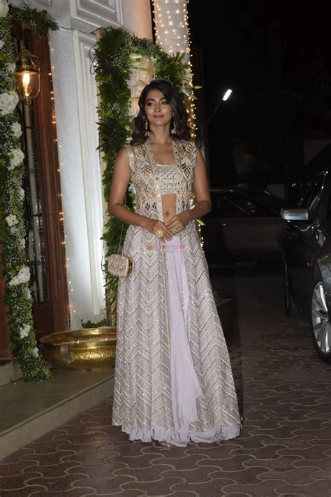 Pooja Hegde At Shilpa Shettys Diwali Party At Juhu On 4th Nov 2018