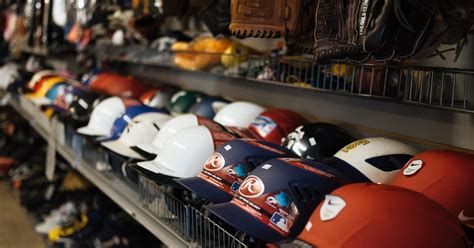 important tips  managing  successful sports equipment store