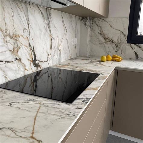 Neolith Calacatta Luxe sintered stone kitchen | Arredamento moderno