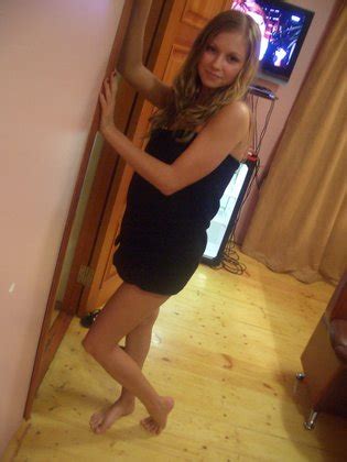 Amadora Loira Magrinha Luscious Hentai Manga Porn