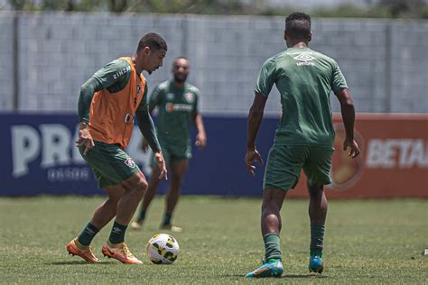 Flu Segue Prepara O Para O Jogo De Domingo Veja Fotos Do Treino