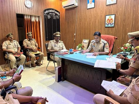 Police Held A Meeting In View Of Lok Sabha Elections लोकसभा चुनाव के