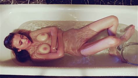 Mila Azul Get Closer And Wetter With Mila Version Extended Lustweek Scene Porn Pic