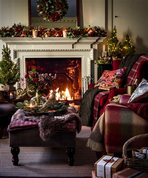 Christmas traditions: 16 festive rituals and why we celebrate | Homes ...