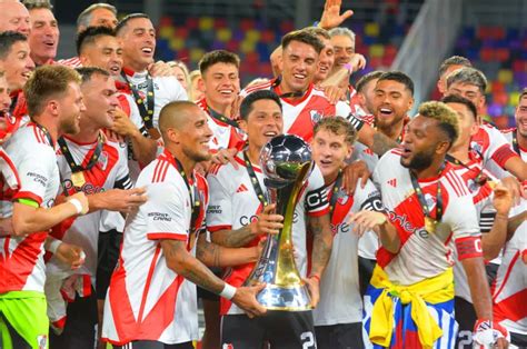 River mostró toda su jerarquía y se quedó con el Trofeo de Campeones