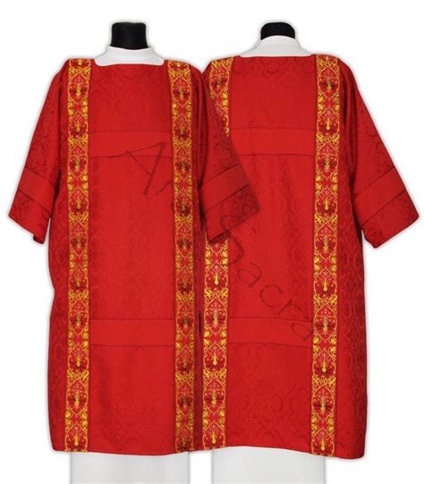 Gothic Dalmatic In Stock Shipping In H En Ars Sacra